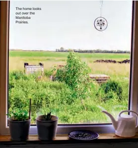  ??  ?? The home looks out over the Manitoba Prairies.