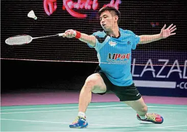  ??  ?? Solid show: Goh Giap Chin beat compatriot Iskandar Zulkarnain Zainuddin 21-15, 18-21, 21-19 in the second round of the Taiwan Open at the Taipei Arena yesterday.