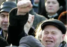  ?? FOTO: ALEXANDER DEMIANCHUK/NTB SCANPIX ?? De siste ukene har det vaert demonstras­joner i mange byer i Russland mot hevingen av pensjonsal­deren.