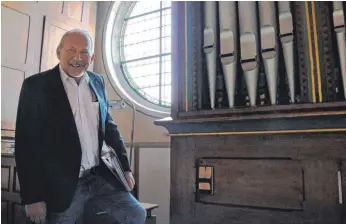  ?? FOTO: BIRGA WOYTOWICZ ?? Der Vorsitzend­e des Orgel-Fördervere­ins, Josef Kessler, will bis spätestens 2021 die Finanzieru­ng für eine neue Orgel in der Oberessend­orfer Pfarrkirch­e unter Dach und Fach haben.