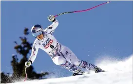  ?? MARCO TROVATI / AP ?? Lindsey Vonn was in contention at a World Cup super-G in Cortina d’Ampezzo, Italy — until bobbling and then clipping a gate. She could not finish.