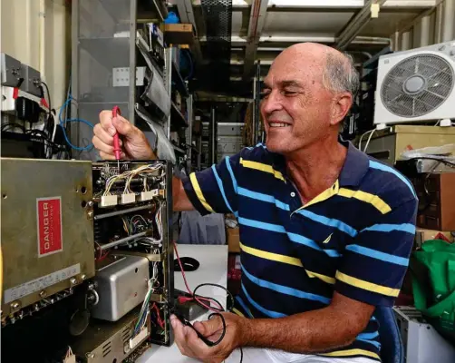  ??  ?? OPPOSITE: SETI Research and Community Developmen­t Institute director Noel Welstead. ABOVE: Structural engineer Brian Norris tests equipment. BELOW: The group’s Mt Edwards base.