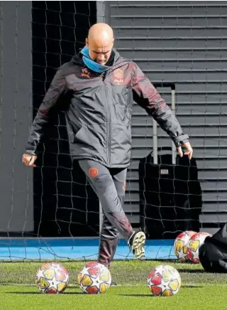  ?? // REUTERS ?? Guardiola, en el entrenamie­nto de ayer