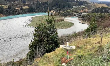  ?? PHOTO: JACK FLETCHER/STUFF ?? A memorial for Darryl Kitto above the Rakaia River where he fell to his death in April last year.