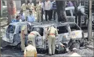  ?? PTI PHOTO ?? Police at the site of the blast in Bangalore on Wednesday.