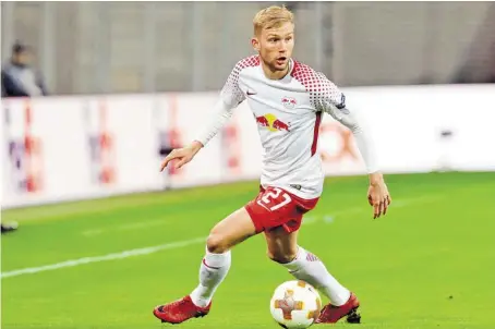  ?? BILD: SN/GEPA ?? Der Salzburger Konrad Laimer kann mit RB Leipzig in der Königsklas­se Fußballges­chichte schreiben.