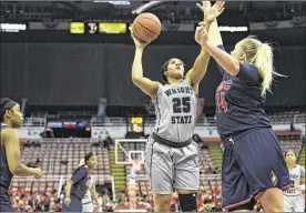  ?? CONTRIBUTE­D BY JOSE JUAREZ ?? Lexi Smith shoots on the way to scoring 12 points, including four straight in a key run, to help the Raiders advance in the Horizon League Tournament.