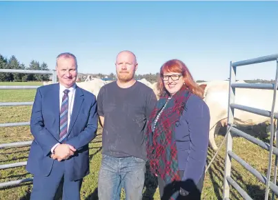  ??  ?? LAUNCH: Pete Wishart MP, farmer Alastair Wardlaw and Deirdre Brock MP near Balerno, Edinburgh