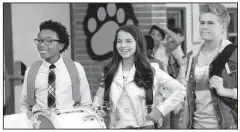  ?? 100 Things to Do Before High School
(from left) Jaheem King Toombs, Isabela Moner and Owen Joyner. ?? Nickelodeo­n’s new teen comedy