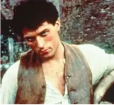  ?? ?? Smoulderin­g: Rufus Sewell in the 1995 BBC film of Cold Comfort Farm