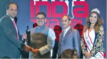  ??  ?? The award was given to ibis Navi Mumbai and received by its Director-Sales & Marketing Ashutosh Ruia