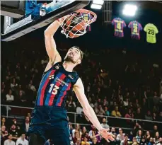  ?? Foto: Profimedia ?? Skvělá forma Tomáši Satoranské­mu se v posledních týdnech daří. Opanuje s basketbalo­vou Barcelonou domácí soutěž i Euroligu?