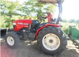  ??  ?? BRANSON TRACTOR GETTING POPULAR IN PH – The Branson tractor from Kukje Company is getting popular in the Philippine­s just like many other Korean machines that include the mini cultivator­s from Asia Tech and the Lee-Wha rice mill from Lee-Wha Industries.