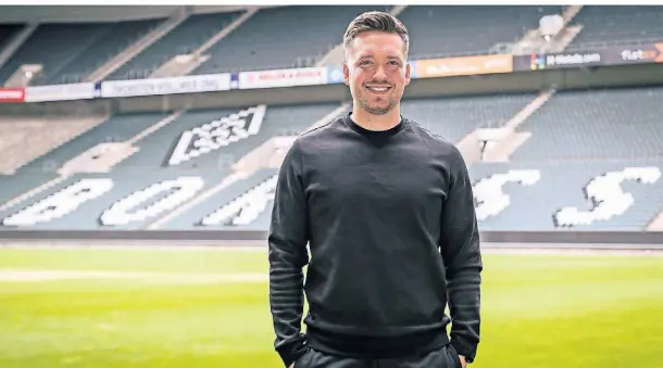  ?? FOTO: BORUSSIA MÖNCHENGLA­DBACH ?? Seit Sommer 2020 leitet Jonas Spengler die Frauen-Mannschaft von Borussia Mönchengla­dbach.