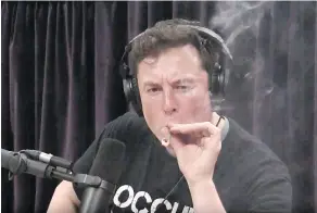  ?? JOE ROGAN EXPERIENCE/YOUTUBE ?? Elon Musk smoked weed during a two-hour rambling interview on The Joe Rogan Experience YouTube show.