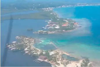  ??  ?? CARIBE. Ayer se intensific­aron las labores de búsqueda por aire.