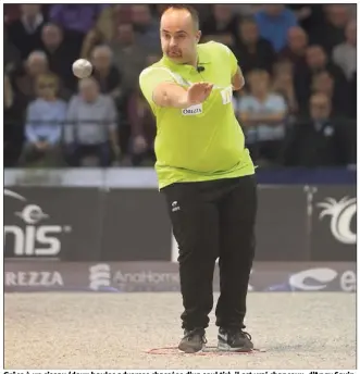  ?? (Photos Frank Tetaz) ?? Grâce à un ciseau (deux boules adverses chassées d’un seul tir), il est vrai chanceux, d’Angy Savin, la triplette emmenée par Kevin Malbec a créé la surprise en finale.