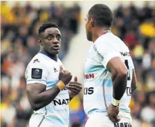  ?? Yannick Nyanga et Leone Nakarawa, ici en plein échange ont été les fers de lance du pack francilien. ?? Photo Icon Sport