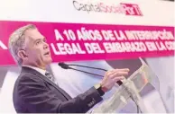  ??  ?? EL jefe de Gobierno, Miguel Ángel Mancera, afirmó que en la Ciudad se protege la libertad de las mujeres para decidir.