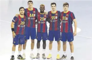  ?? //FCB ?? Los cinco jugadores del filial que coincidier­on en la pista ante el Cisne: Pascual, Roca, Diocou, Palomino y Parera