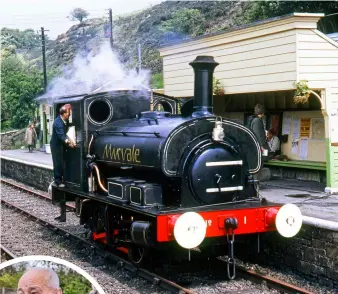 ?? COLOUR RAIL ?? ABOVE Hudswell Clarke 0‑4‑0ST Mirvale at Goathland in 1971.