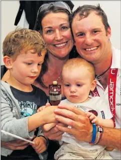  ??  ?? SUPPORT TEAM: The Strauss family after Ashes victory in 2009