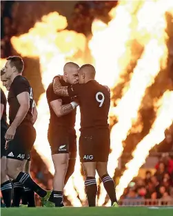  ?? GETTY IMAGES ?? Halfbacks TJ Perenara and Aaron Smith, No 9, work well together to fire up the All Blacks backline.