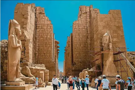  ?? Foto: Shuttersto­ck ?? S komplikace­mi Do Egypta se od prvního září nedostanou turisté bez negativníh­o testu na covid-19.