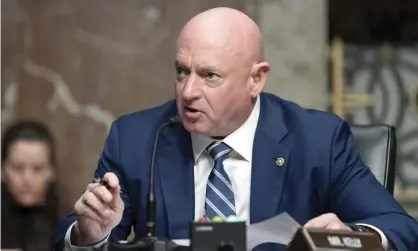  ?? Photograph: José Luis Magaña/AP ?? Senator Mark Kelly of Arizona: ‘This is a crisis, and in my estimation, because of a lack of planning from the administra­tion, it’s about to get worse.’