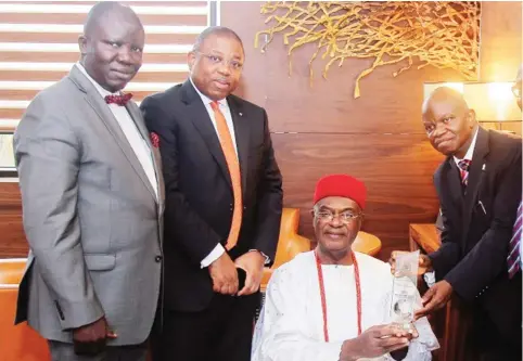  ??  ?? From left: Registrar, Chartered Institute of Bankers of Nigeria (CIBN), Seye Awojobi; Managing Director/CEO Keystone Bank Limited; Philip Ikeazor; Obi of Onitsha, Igwe Nnanyelugo Alfred Nnaemeka Achebe, and President/Chairman of Council CIBN Prof....