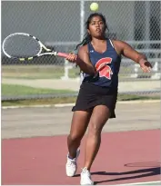  ?? RECORDER PHOTO BY CHIEKO HARA ?? Strathmore High School's Neha Reddy keeps her eyes on the ball Thursday, during the No. 1 singles match against Kern High School at Strathmore.