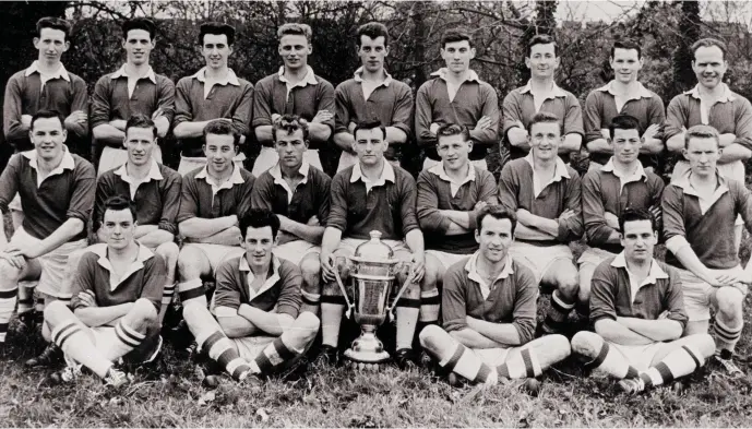  ??  ?? The 1961 Blues team (picture courtesy of Des Clinton) and right, Red Meehan.