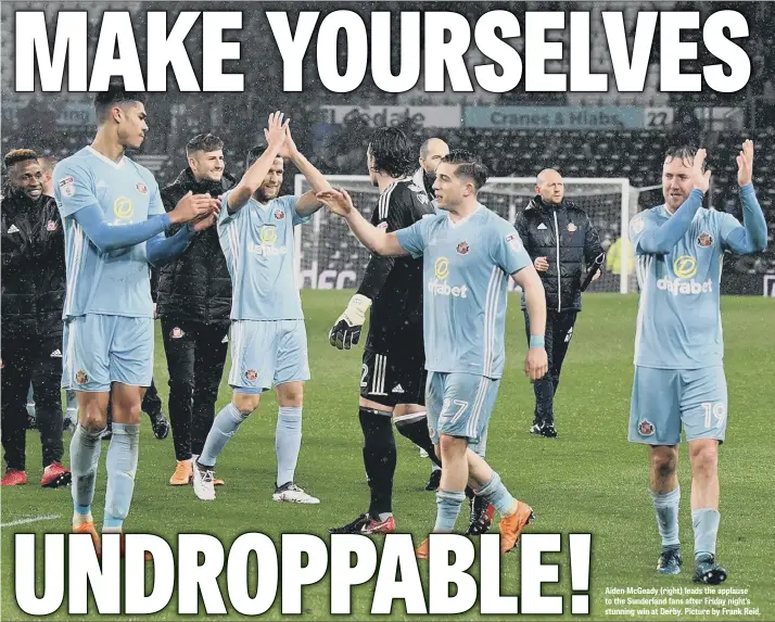  ?? Picture by Frank Reid. ?? Aiden McGeady (right) leads the applause to the Sunderland fans after Friday night’s stunning win at Derby.