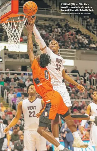  ?? ALLEN CUNNINGHAM/FOR THE SUN-TIMES ?? EJ Liddell (32), an Ohio State recruit, is looking to win back-toback 4A titles with Belleville West.