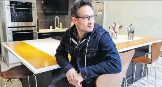  ?? JOHN MAHONEY ?? Jonathan Cheung, who teaches cooking classes at his cookbook store, says his profession­al training has helped him as a judge on Iron Chef Canada.