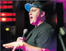  ?? SUPPLIED ?? Ojibwe/Mé ti s comedian Ryan McMahon is hosting a live Red Man Laughing talk show Friday and Saturday at Capitol Theatre in Fort Edmonton Park.