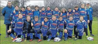  ??  ?? Les U12 qui jouaient les finales du Challenge Benichou à Colomiers ont fini premiers de leur poule.