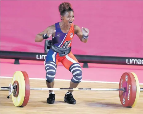  ??  ?? Beatriz Pirón reacciona jubilosa cuando aseguró la primera medalla de oro del país en los pasados Panamerica­nos de Lima.