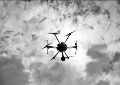  ??  ?? Een drone in de lucht. (Foto: De Telegraaf)