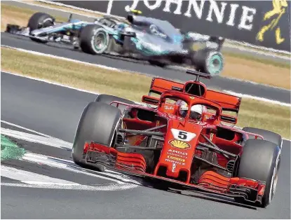  ??  ?? Sebastian Vettel und Ferrari fahren Mercedes derzeit davon, der Deutsche will nachlegen
