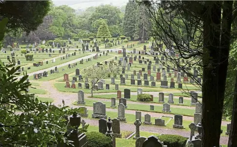  ?? ?? SACRIFICE: Tomnahuric­h Cemetery in Inverness, which contains 168 Commonweal­th War Graves.