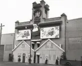  ?? Photos by Art Frisch / The Chronicle 1949 ?? Some stations had such extensive decor it was unclear how fire trucks could enter and exit.