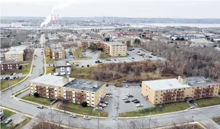  ?? KROCHAK • THE CHRONICLE HERALD ?? An aerial view of apartment buildings in north-end Dartmouth is seen Wednesday. TIM