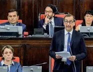  ??  ?? In aula Ieri pomeriggio il primo discorso del sindaco Sala