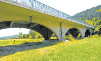  ?? ARCHIVFOTO: PAUL HAUG ?? Die Geisinger Donaubrück­e soll im Mai abgerissen und durch einen Neubau ersetzt werden.