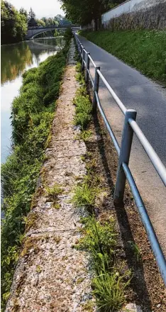  ?? Foto: Daune ?? Die Verbreiter­ung und Beleuchtun­g des Nachtbergw­egs kostet rund 500000 Euro. Mit 60 Prozent gefördert wird das Projekt nur dann, wenn das Gesamtkonz­ept Alt stadtberg umgesetzt wird. Ansonsten müsste sie die Stadt allein tragen.