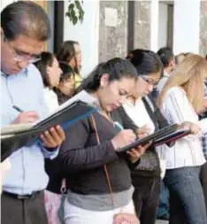  ?? | CUARTOSCUR­O ?? El nivel de la informalid­ad laboral del país se ubicó en 57% de la PEA.