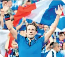  ?? FOTO: AFP ?? Lucas Puoille celebra el segundo punto en favor del equipo de Francia..