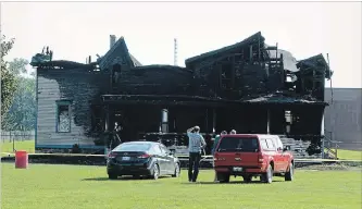  ?? DAVE JOHNSON THE WELLAND TRIBUNE ?? Ontario Fire Marshal investigat­ors will be looking into a fire at Wainfleet's Marshville Heritage Village.