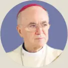  ??  ?? CARLO MARIA VIGANO Bivši tajnik Vatikansko­g guvernata i bivši apostolski nuncij u Washington­u